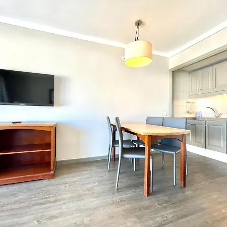 Apartman Two Bedroom, Wifi, Kitchen, 5min Playa Chica, Pool, Shopping Puerto del Carmen