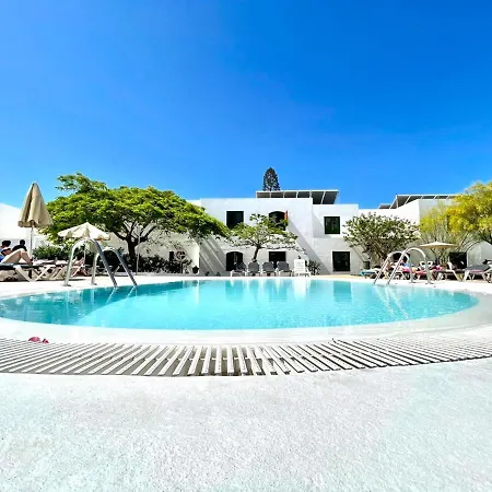Two Bedroom, Wifi, Kitchen, 5min Playa Chica, Pool, Shopping * Puerto del Carmen