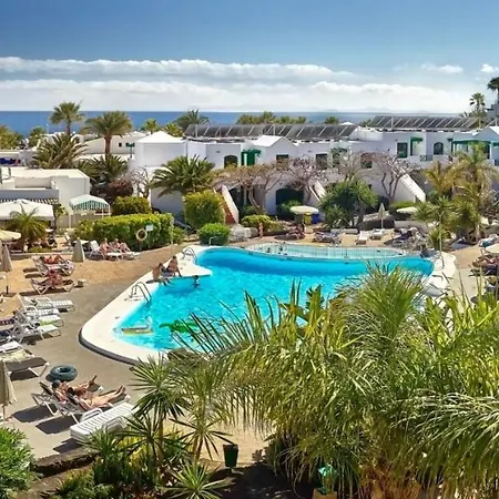 Apartman Two Bedroom, Wifi, Kitchen, 5min Playa Chica, Pool, Shopping