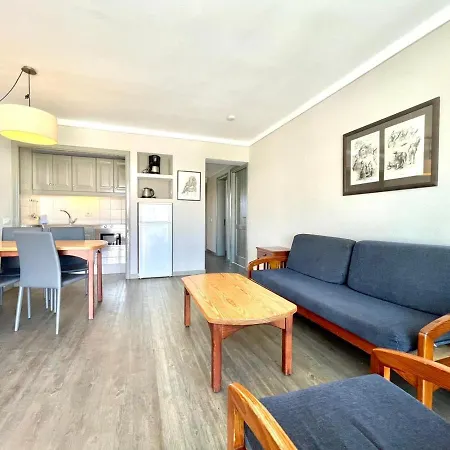 Two Bedroom, Wifi, Kitchen, 5min Playa Chica, Pool, Shopping Apartment Puerto del Carmen (Lanzarote)