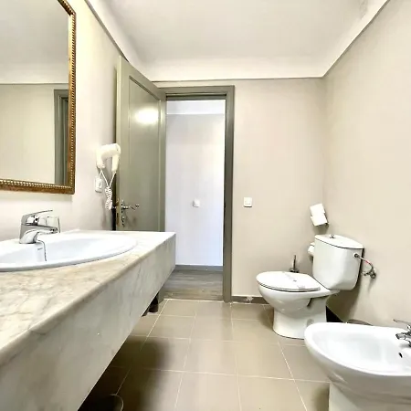 Two Bedroom, Wifi, Kitchen, 5min Playa Chica, Pool, Shopping 公寓 *