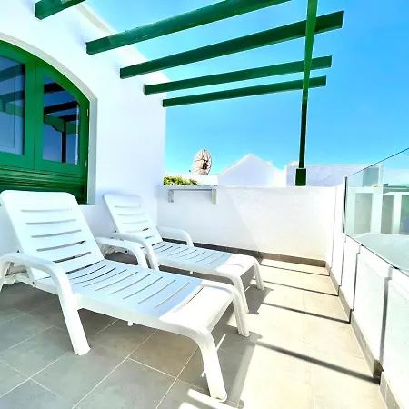 Two Bedroom, Wifi, Kitchen, 5min Playa Chica, Pool, Shopping * 卡门港